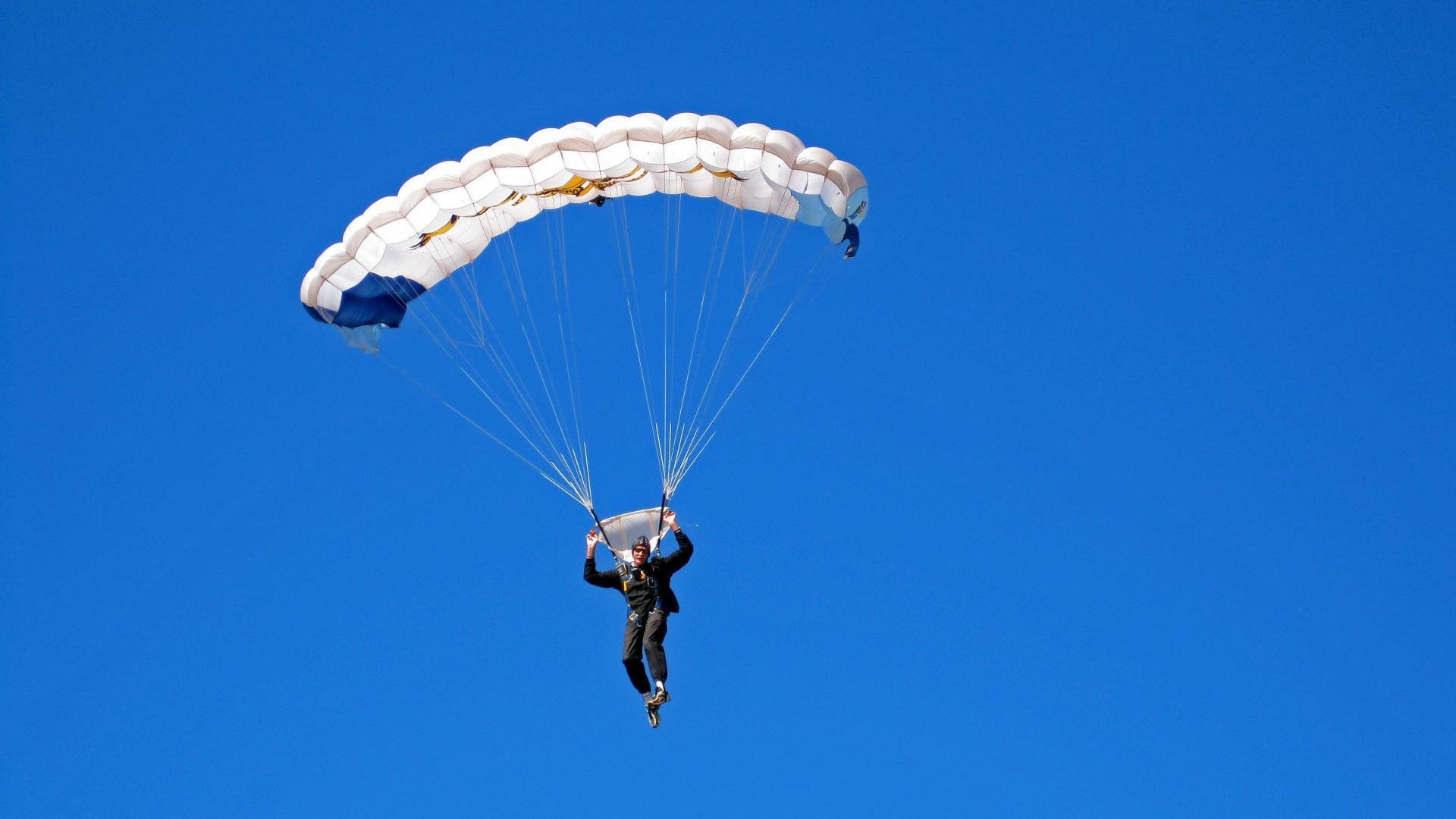 中甲俱乐部加大青训投入布局未来五年发展蓝图，中甲俱乐部靠什么赚钱